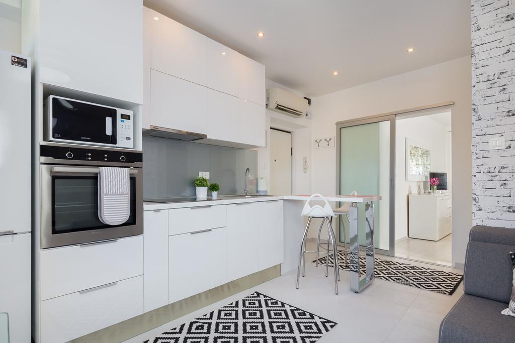 Old City Luxury Apartment Iris Split Exterior photo