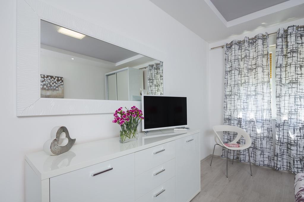 Old City Luxury Apartment Iris Split Exterior photo